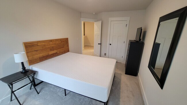 Building Photo - 3 Bed, 2.5 Bath Townhome Available in Travelers Rest
