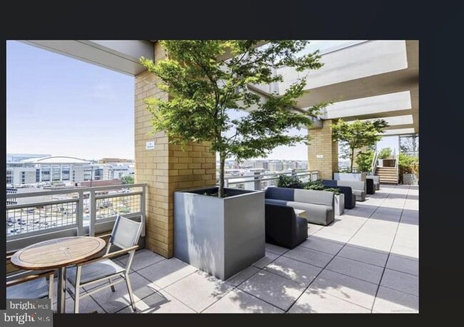 Building Photo - 475 K St NW
