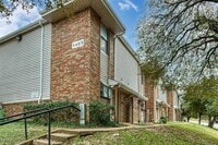Building Photo - 1417 Weiler Blvd