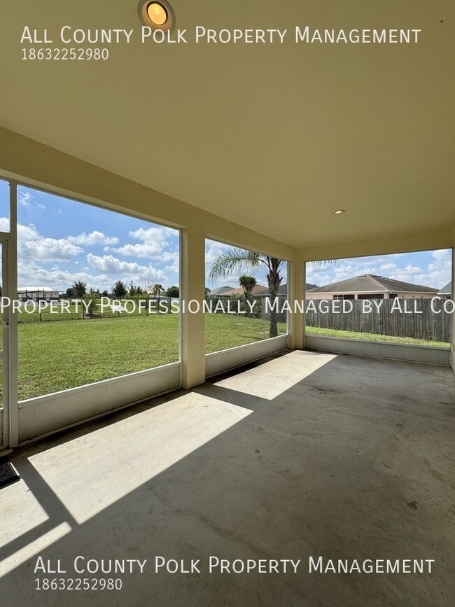 Building Photo - Spectacular 4 Bedroom Winter Haven Home fo...