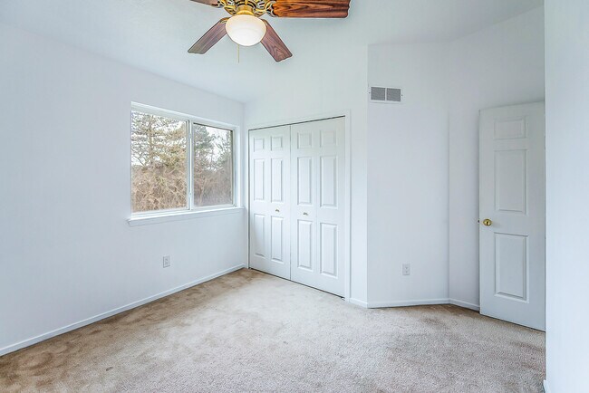 Building Photo - 1563 Scio Ridge Rd