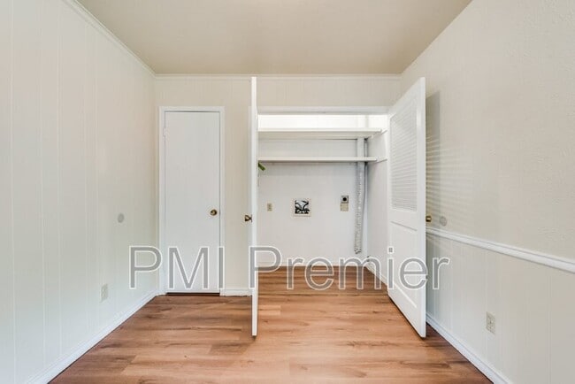 Building Photo - 411 Tiffany Trail