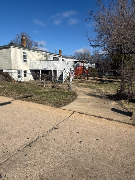 Building Photo - 5600 Gatesworth Ave