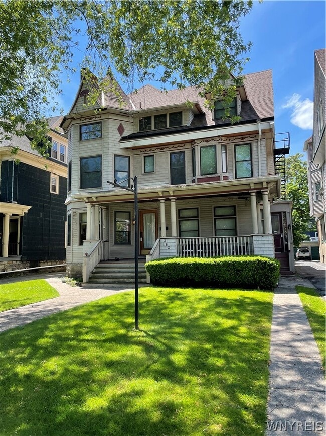 Building Photo - 382 Elmwood Ave