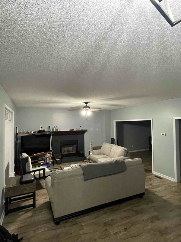 Building Photo - 689 Wildwood Loop