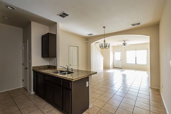 Building Photo - 108 Niagara Dr.