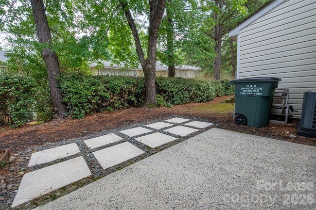 Building Photo - 1841 Birch Heights Ct