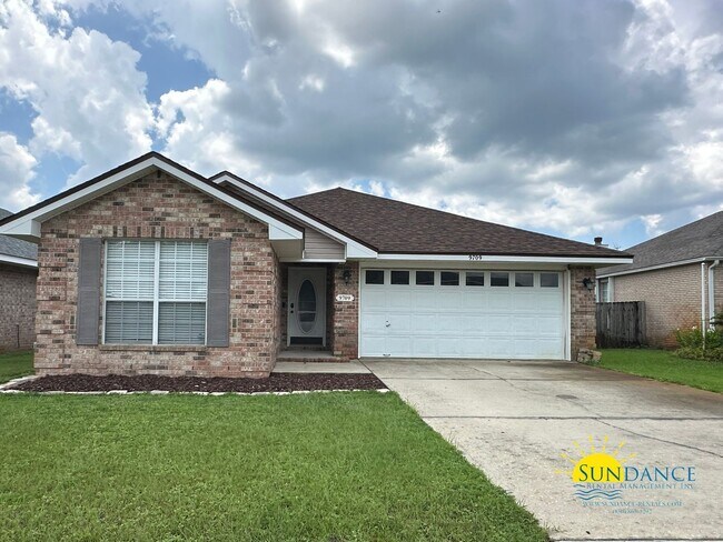 Building Photo - Solar Energy Efficiency in sought after Gated Community of Parker's Landing with a Neighborhood P...