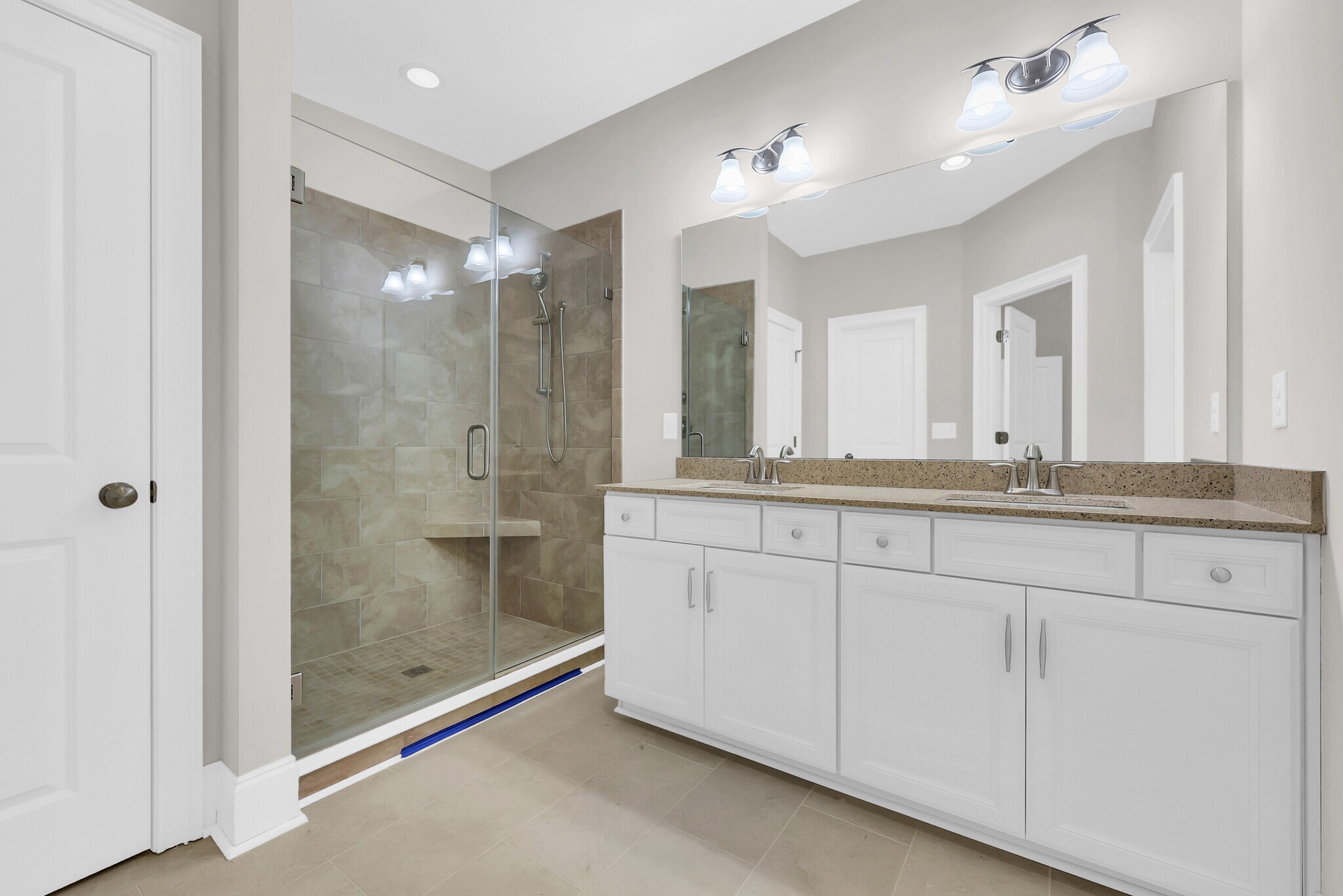 Building Photo - 1758 Edgewood Dr