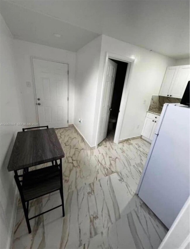 Building Photo - 4721 Peters Rd