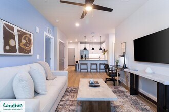 Building Photo - 435 Encore Way