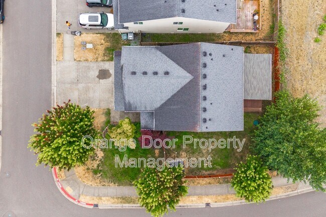 Building Photo - 2306 165th St E