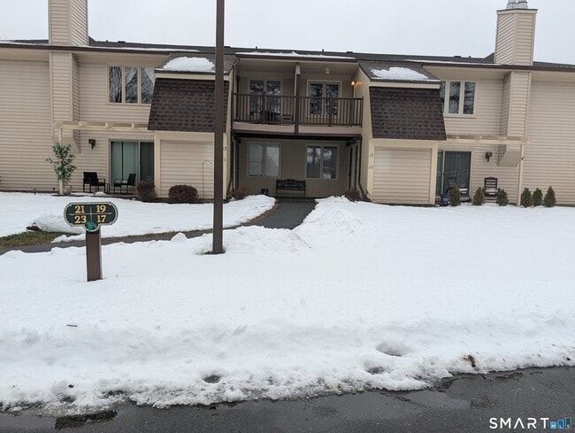 Building Photo - 17 Little Oak Ln