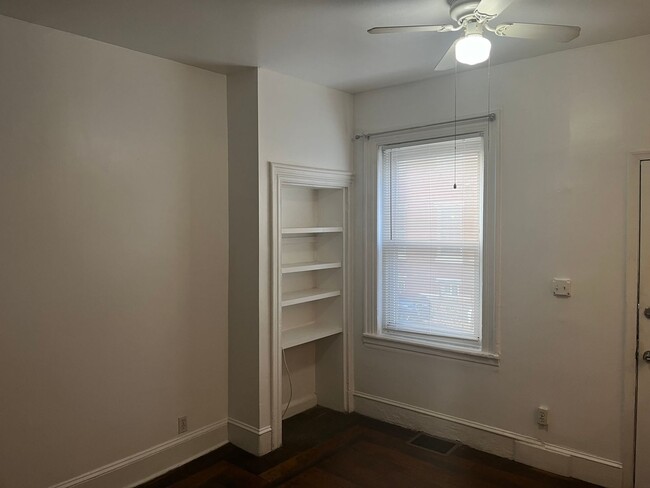 Building Photo - 2620 Poplar Street