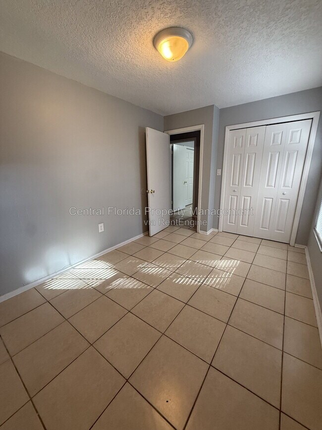 Building Photo - 1707 Ridgewood Ln
