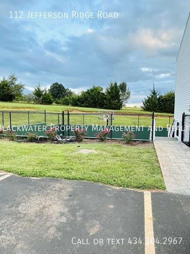 Building Photo - 112 Jefferson Ridge Rd