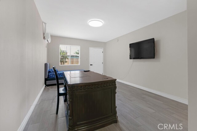 Building Photo - 5719 Beckford Ave