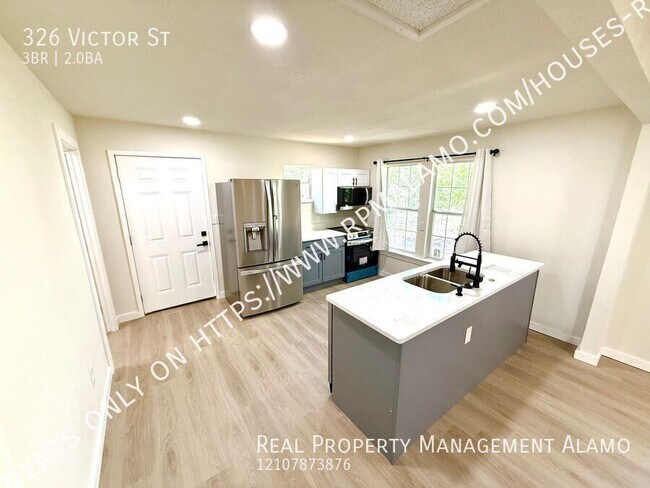 Building Photo - 326 Victor St