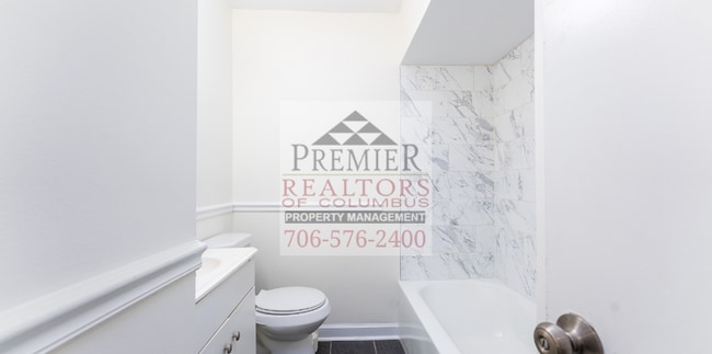 Building Photo - 4702 Harbin St