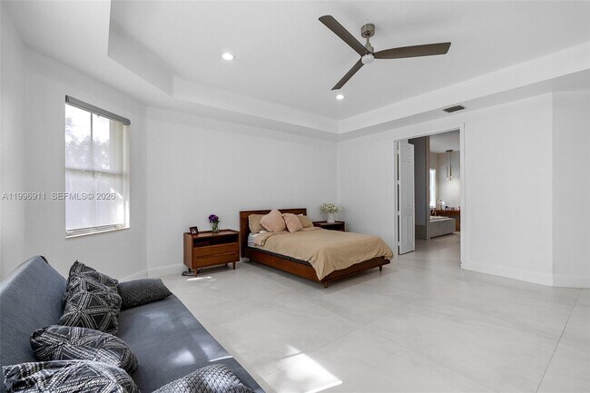 Building Photo - 3870 E Hibiscus St