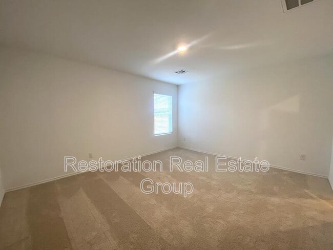 Building Photo - 10921 SW 22nd St