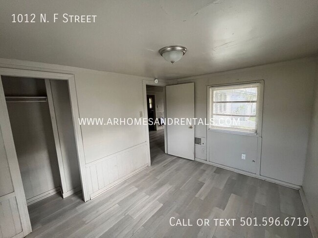 Building Photo - 1012 F St