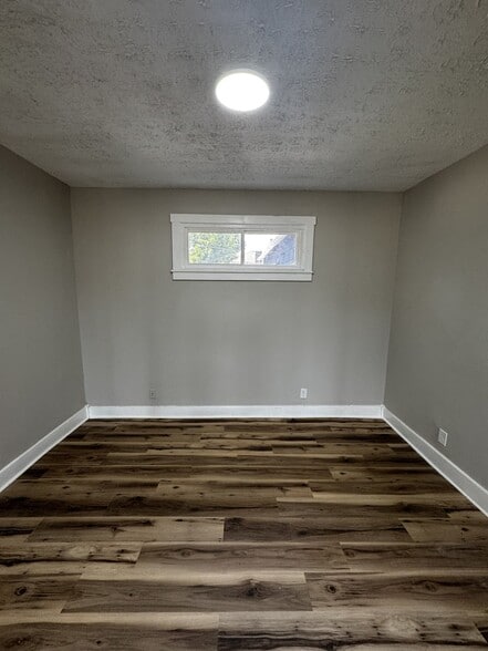 Building Photo - 301 N Detroit St