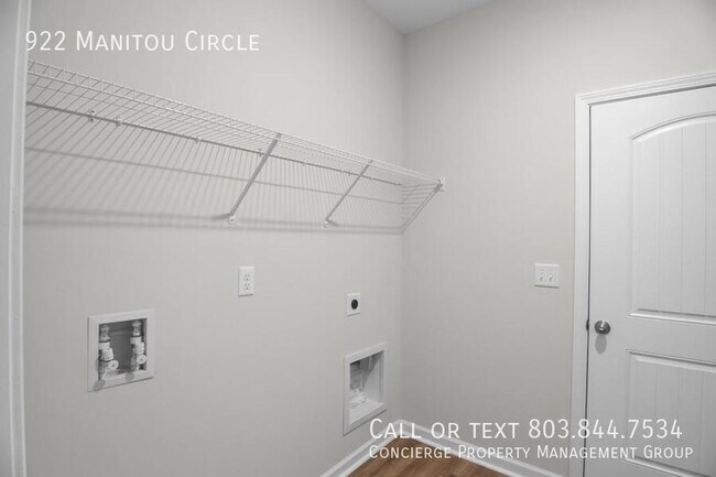 Building Photo - 922 Manitou Cir