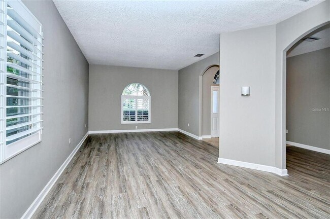 Building Photo - 6807 Sagebrush Cir