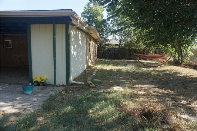 Building Photo - 1301 Cypress St