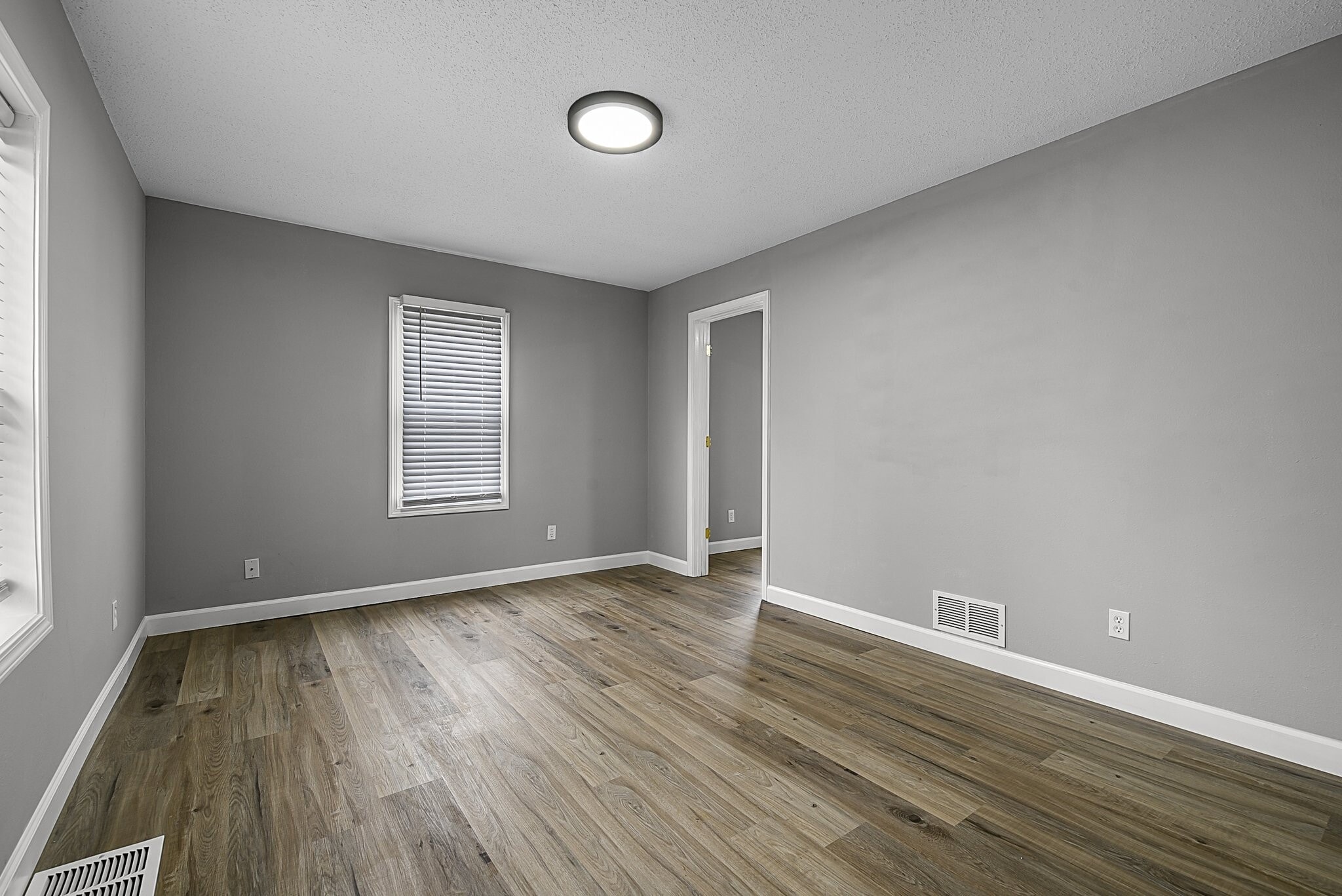 Building Photo - 541 N Virginia Ave