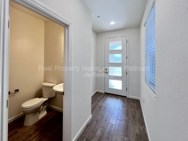Building Photo - 2065 N Wagon Ln