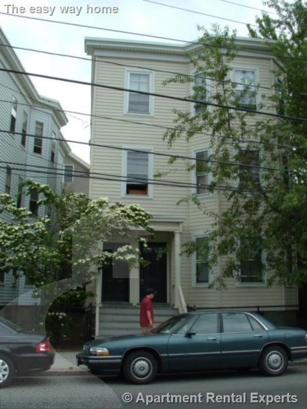 Building Photo - 378 Washington St