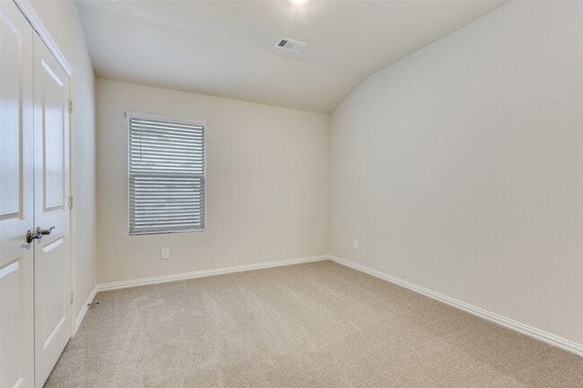 Building Photo - 203 Whitlow Dr