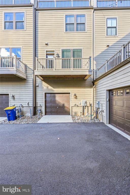 Building Photo - 4709 Van Buren St