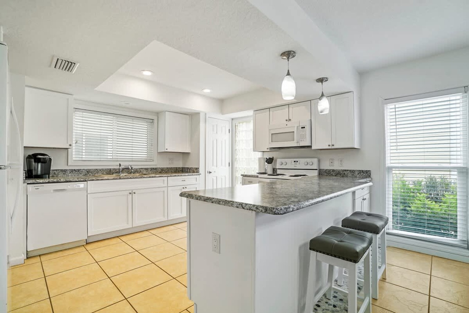 Building Photo - 6301 A1A S