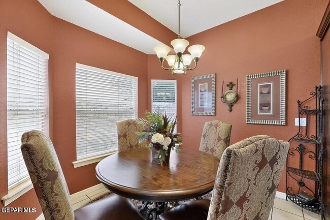 Building Photo - 6909 Desert Canyon Dr