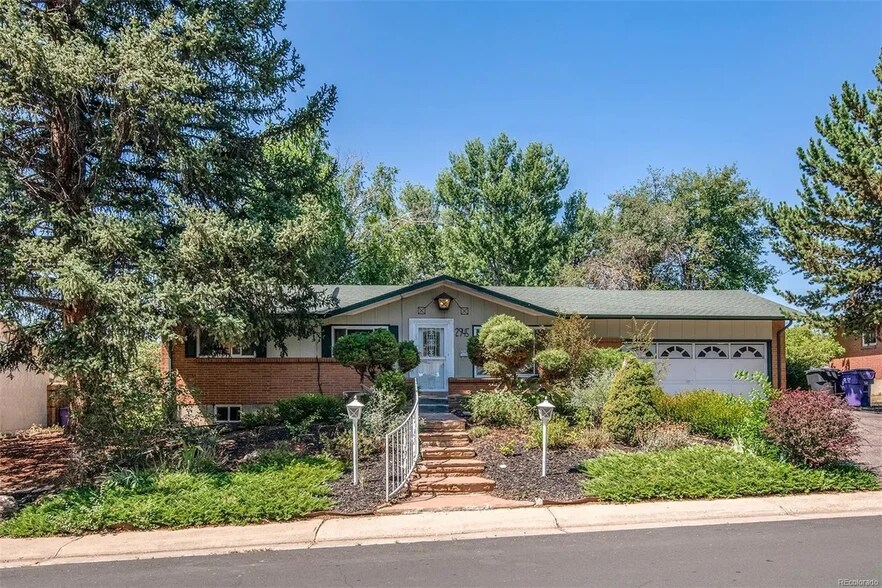 Building Photo - 2945 S Zurich Ct