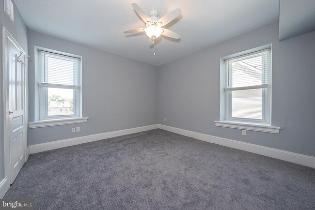 Building Photo - 7350 Ridge Ave