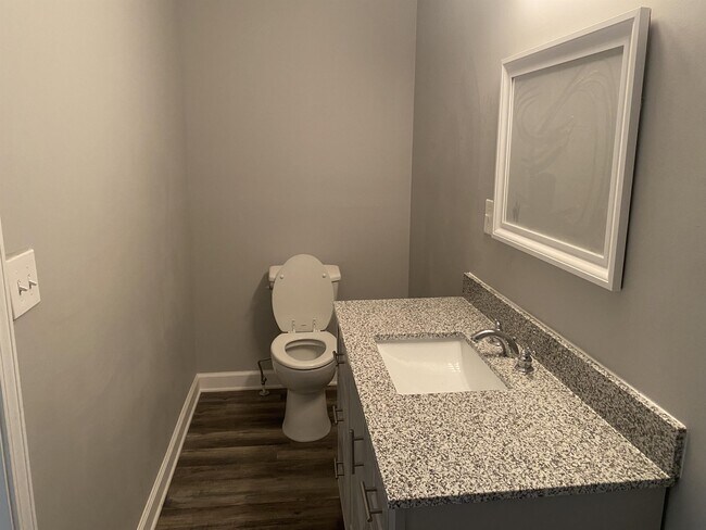 Building Photo - 509 Reid Ave