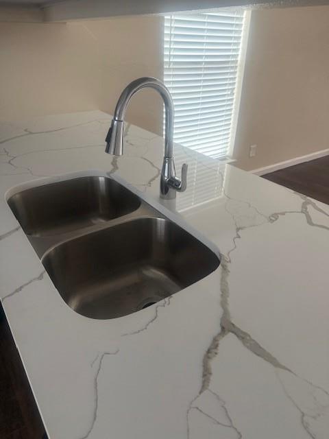 Building Photo - 908 Guadalupe St