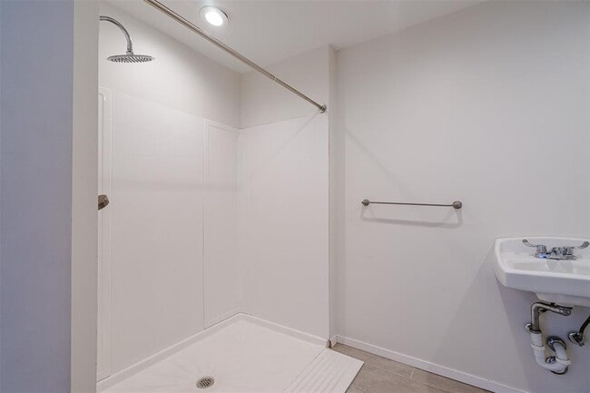 Building Photo - 2106 Lamplight Village Cir