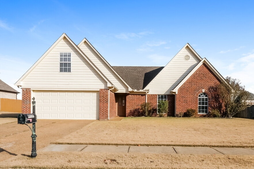 Primary Photo - 5086 Jon Oak Dr