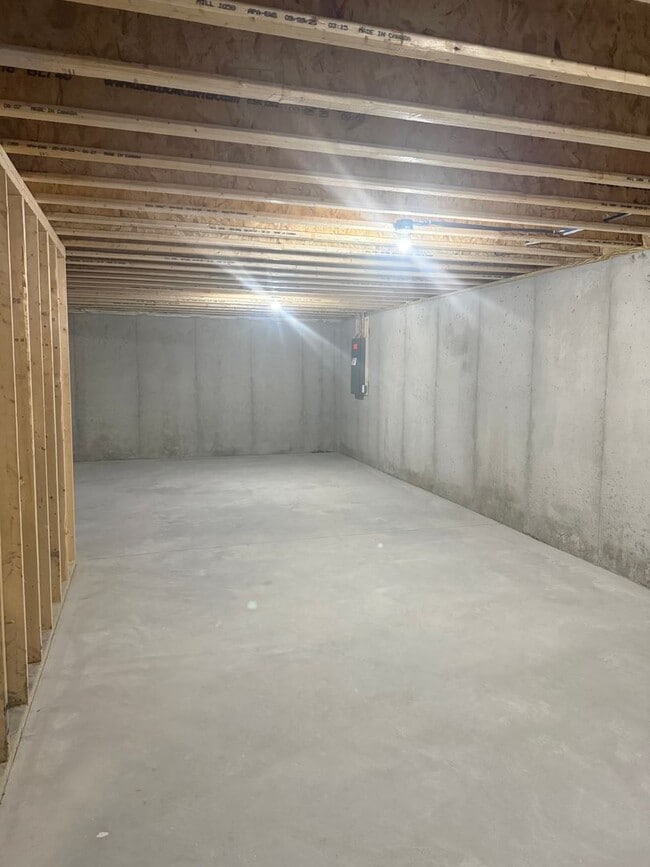 Building Photo - 8397 St Norbert Dr