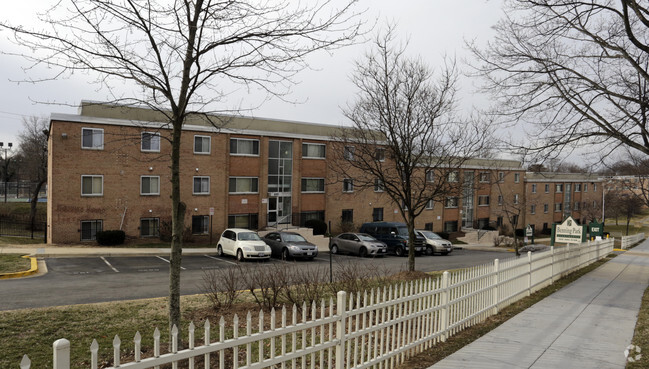 Building Photo - Benning Park Apartments