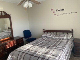 Building Photo - 5327 Azinger Ln