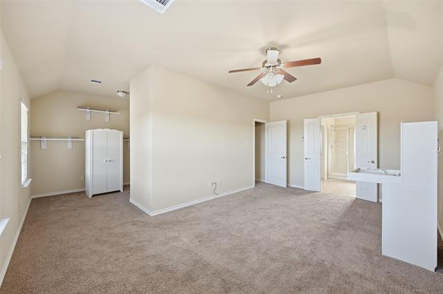 Building Photo - 700 Ireland Way