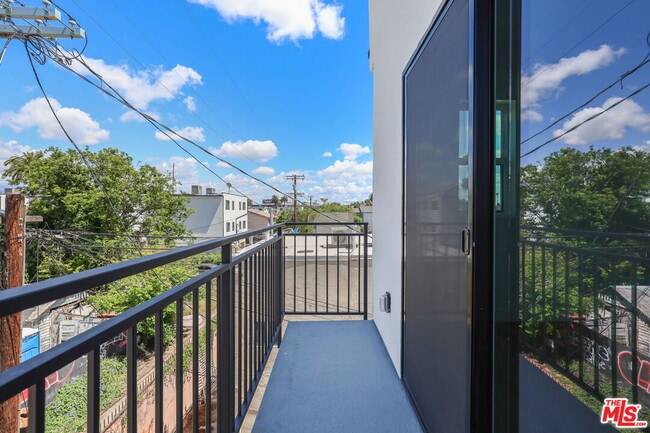 Building Photo - 1261 Browning Blvd