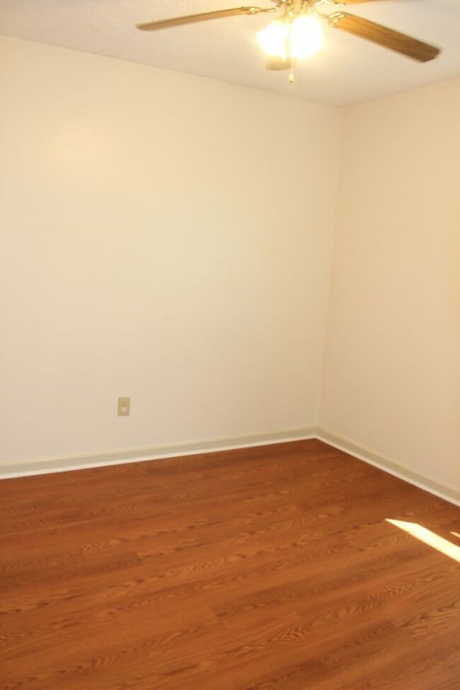 Building Photo - Reilly Rd. Area