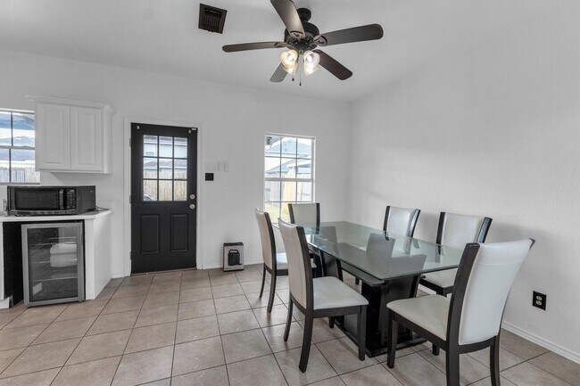 Building Photo - 3114 Trinity Joe Ln